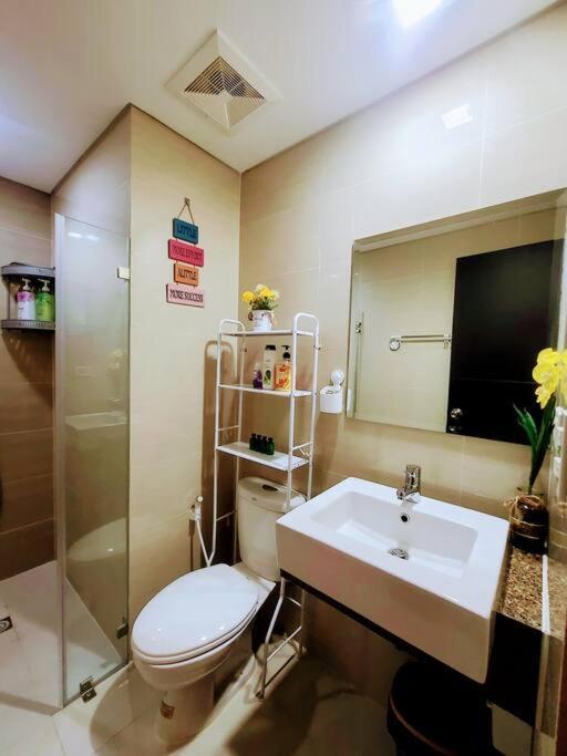 House Of B&Y At 101 Newport Across Naia T3 Apartamento Manila Exterior foto