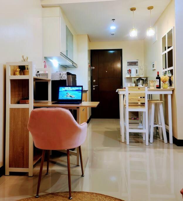 House Of B&Y At 101 Newport Across Naia T3 Apartamento Manila Exterior foto